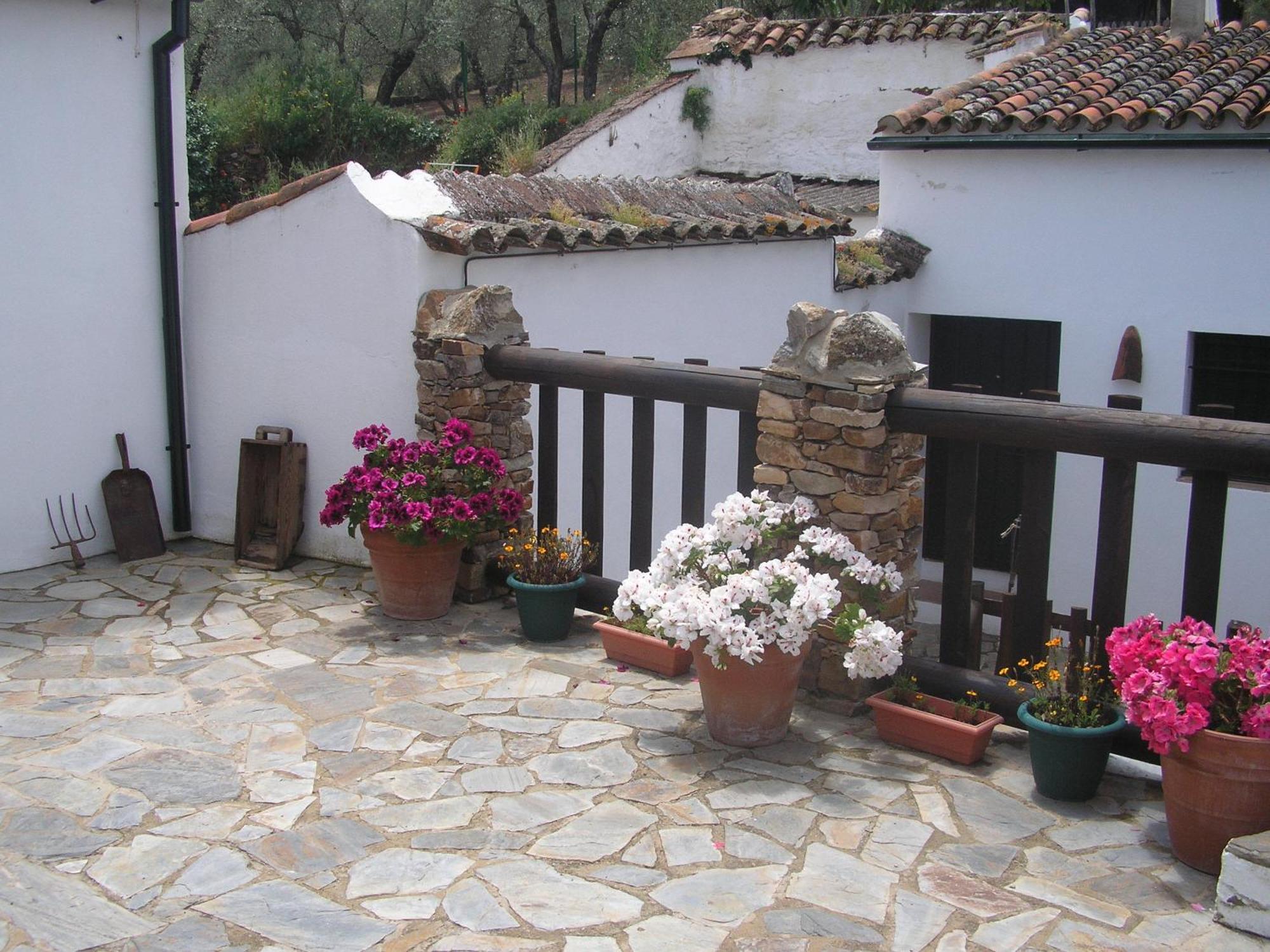 Casa Rural y Restaurante Casa Adriano Hostal Alanís Exterior foto